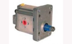 Motor Swingtrim / Microklippa inkl. Anschlussen  /- 25L